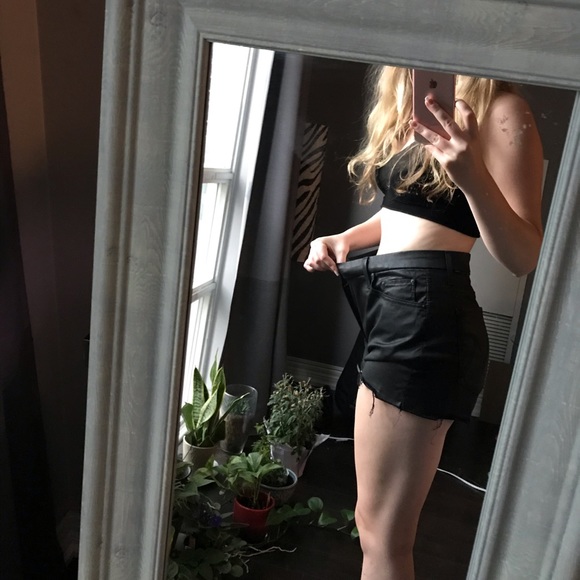 MOTHER Highwaisted cutoff short in Dare I be Happy - Picture 8 of 13